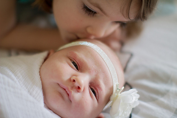 Wedoff Photography Newborn session www.wedoffphotography.com